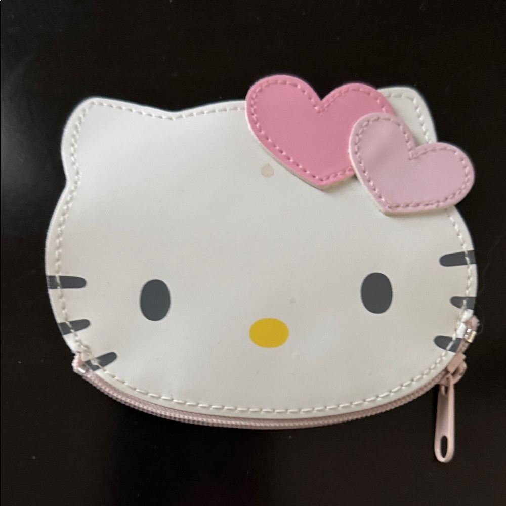 Hello Kitty White and Pink Heart Pouch